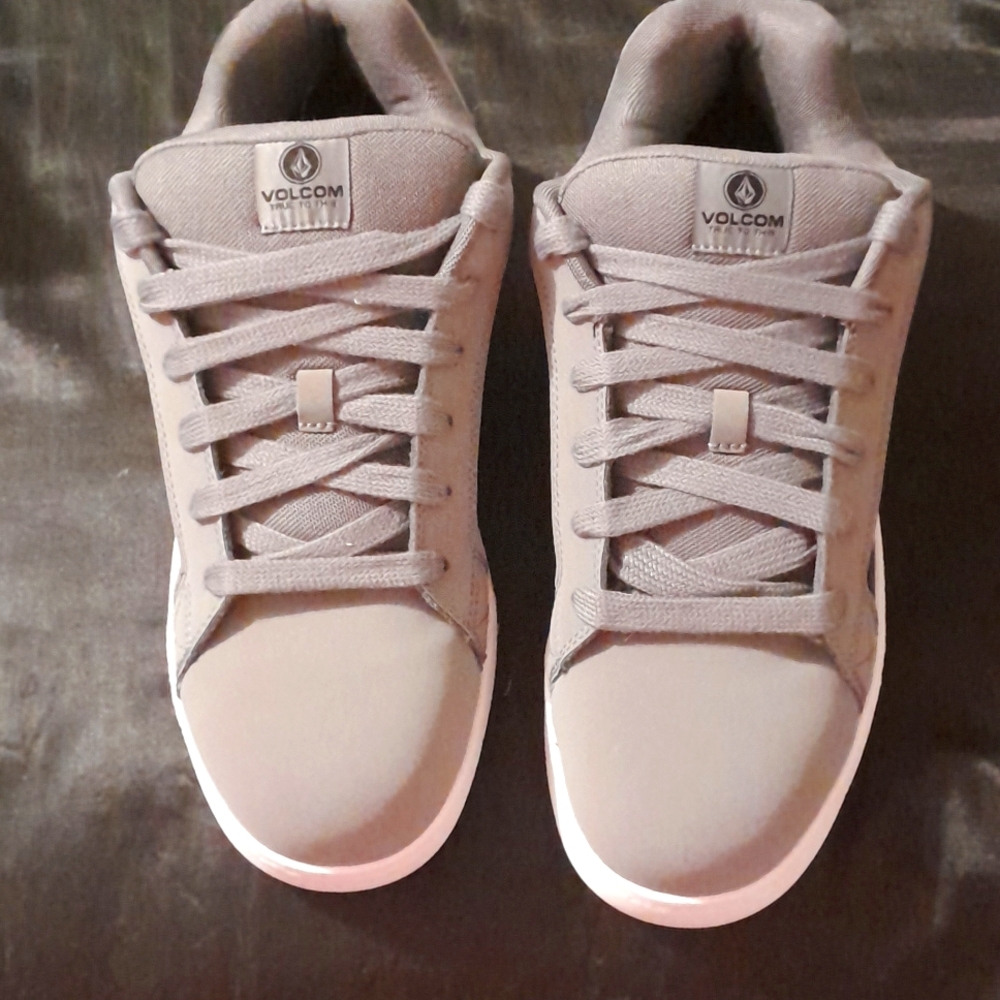 Work shoes